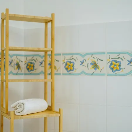 Archi Bianchi Гостевой дом Чефалу