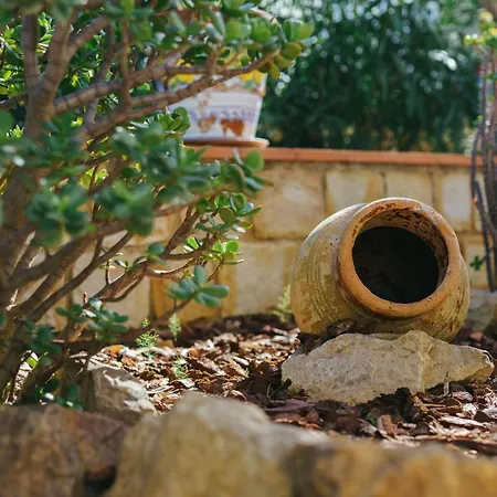 Archi Bianchi Πανσιόν Cefalù